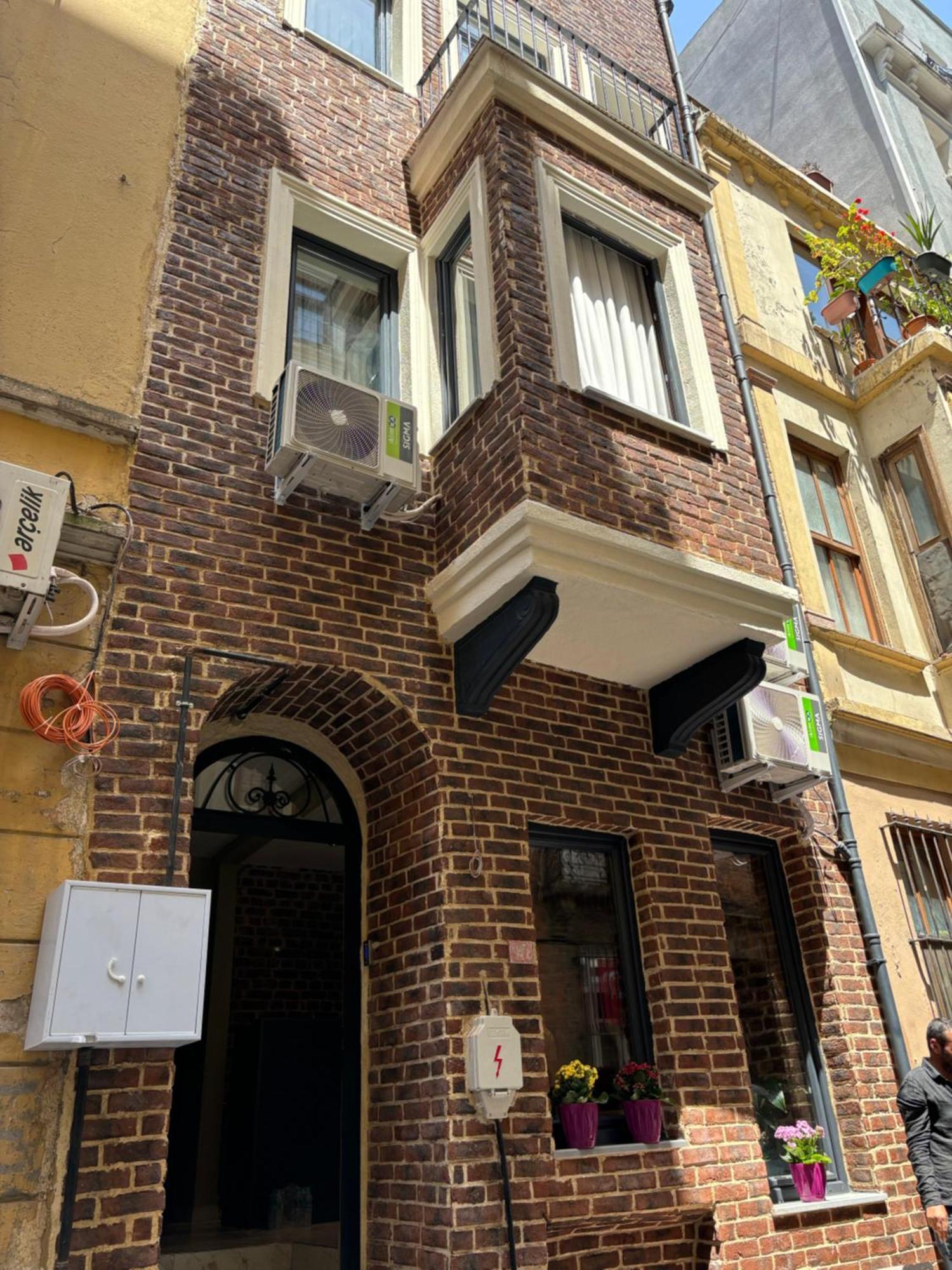 Galata Calm Tale Hotel Istanbul Exterior photo